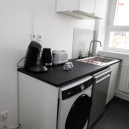 Apartment Le 3 Parking Proche Tram