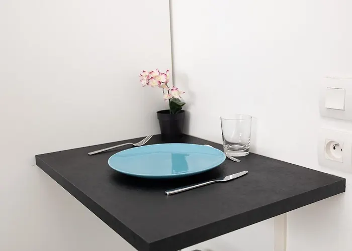 Le 3 Parking Proche Tram Apartment