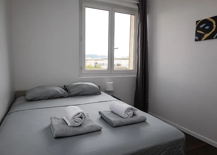 Le 3 Parking Proche Tram *