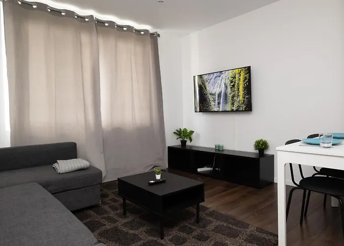 Apartment Le 3 Parking Proche Tram